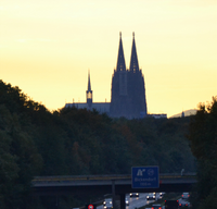 Aufnahme von einer Autobahnbr&uuml;cke, 200er Zoom